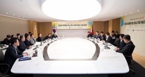 박인규 과학기술정보통신부 과학기술혁신본부장이 22일 오후 서울 영등포구 중소기업중앙회에서 열린 '제2회 미래를 여는 중소기업 R&amp;D 소통 회의' 에서 발언을 하고 있다. /사진=(서울=뉴스1)