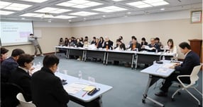 성희엽 미래혁신부시장이 22일 대책회의를 진행하고 있다./사진=부산시