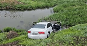 사진은 올해 1월 김제에세 보험사기단이 고의로 물에 빠뜨린 차량. 사진은 기사 내용과 직접적인 관계가 없음./사진=뉴스