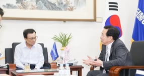 2019년 9월 26일이해찬 더불어민주당 대표가 중소기업중앙회를 예방한 모습./사진=중기중앙회 