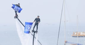 2025년 화성 뱃놀이 축제 플라잉 보드 퍼포먼스 모습. /사진제공=화성특례시