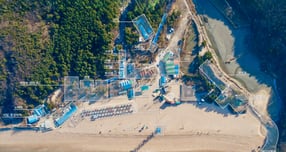 하나개해수욕장(무이동 산189번지 일대)에 설치된 불법 시설물들. /사진=하나개해수욕장 홈페이지