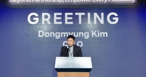 LG에너지솔루션이 '2026 파트너스 데이'를 개최하고 상생 의지를 다졌다. 사진은 환영사를 하고 있는 김동명 CEO 모습. /사진제공=LG에너지솔루션