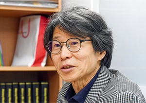 정유신 서강대 경영학과 교수 겸 AI디지털경제금융포럼 회장