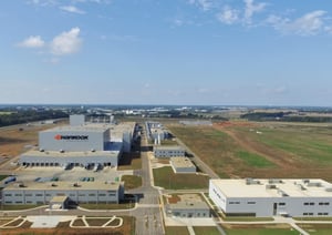 올해 3분기 미 관세 여파로 금호타이어와 넥센타이어의 영업이익이 감소한 가운데 한국타이어는 원가 절감 효과에 힘입어 실적이 개선됐다. 사진은 한국타이어 미국 테네시공장 전경. /사진=한국타이어 