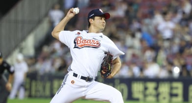 두산 베어스 홍건희가 옵트아웃을 선언하고 시장에 나왔다. 사진은 두산 베어스에서 활약한 홍건희. /사진=뉴시스