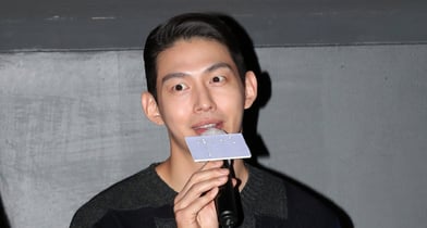 남성 듀오 UN 출신 최정원이 상간남 소송에서 혐의를 벗었다. 사진은 지난 2020년 10월 서울 광진구 건대입구 롯데시네마에서 진행된 영화 &#039;나의 이름&#039; 언론시사회에 참석한 그룹 유엔 출신 최정원. /사진=머니투데이