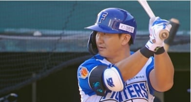 박용택이 아들뻘 투수와 나이 차 뛰어넘은 맞대결을 펼친다./사진=스튜디오C1 캡처 