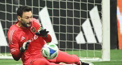 골키퍼 위고 요리스가 LA FC와 1+1년 재계약을 체결했다. 사진은 LA에서 활약한 요리스. /사진=로이터