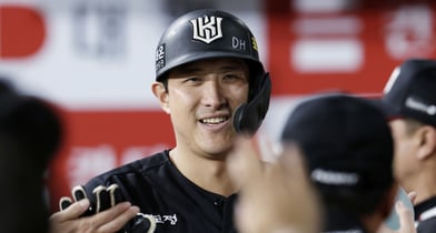 황재균이 현대 유니콘스 출신 마지막 현역 선수가 됐다. 사진은 KT에서 활약 중인 황재균. /사진=뉴시스