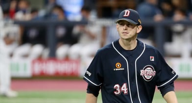 두산 베어스가 크리스 플렉센 영입, 잭 로그와 재계약으로 외국인 투수 구성을 모두 마쳤다. 사진은 2020시즌 두산에서 활약한 플렉센. /사진=뉴스