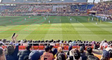 K리그 입장 수익과 객단가가 2013년 집계를 시작한 이래 최고 기록을 세웠다. 사진은 지난 7일 제주월드컵경기장을 찾은 관중들의 모습. /사진=뉴시스 