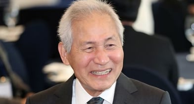 심정지 상태로 응급실에 이송된 배우 안성기가 위급 고비를 넘겼다는 보도에 대해 소속사 측이 입장을 밝혔다. 사진은 배우 안성기 모습. /사진=뉴스