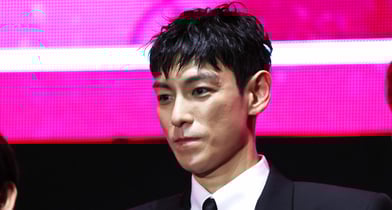 배우 겸 래퍼 탑(본명 최승현)이 컴백을 암시했다. 사진은 지난해 6월 넷플릭스 오징어게임 관련 행사에 참석한 탑. /사진=스타뉴스