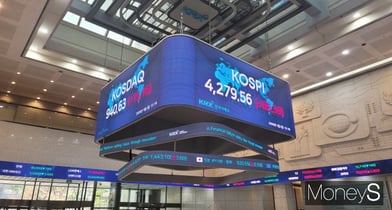 [티타임] 코스피, '4280' 새 역사… 삼성전자·SK하이닉스 신고가