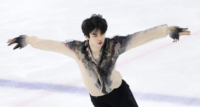차준환이 한국 피겨 역사상 최초로 3회 연속 올림픽 무대에 출전한다. 사진은 피겨스케이팅 선수 차준환(서울시청)이 4일 서울 양천구 목동 아이스링크에서 열린 제80회 전국남녀 피겨스케이팅 종합선수권대회 남자 시니어 프리 스케이팅에서 연기를 펼치는 모습. /사진=뉴스