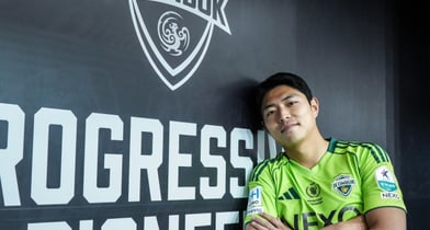 김승섭이 과거 김천 상무시절 함께했던 정정용 감독이 활약 중인 전북 현대모터스에 입단했다. 사진은 5일 전북에 입단한 김승섭. /사진=전북 현대모터스 제공