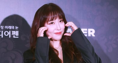 불륜 의혹을 받는 가수 숙행이 방송에 등장해 논란이 일었다. 사진은 가수 숙행 모습. /사진=스타뉴스