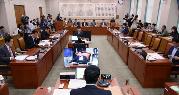 "기업 접으란 말인가"… '더 센 상법 개정' 추진에 재계 '패닉'