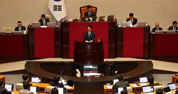 728조원 '슈퍼예산' 국회 본회의 통과… 5년 만에 법정시한 준수