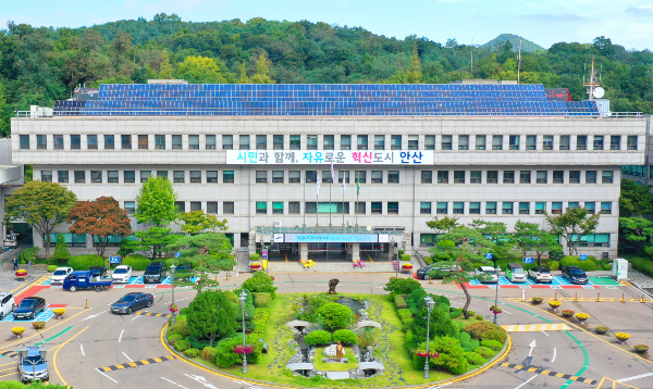 안산시 공무원 '생활폐기물 입찰' 앞두고 업체 대표와 골프의혹