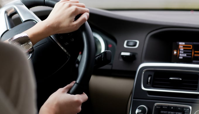 주행 중에는 급출발·급가속·급제동 등 3급(急) 운전을 피해야 연비를 아낄 수 있다./사진=클립아트코리아