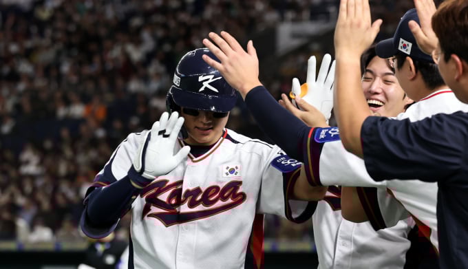 김주원 9회말 2사 '극적 동점포'… 한국, 일본전 11연패 막았다