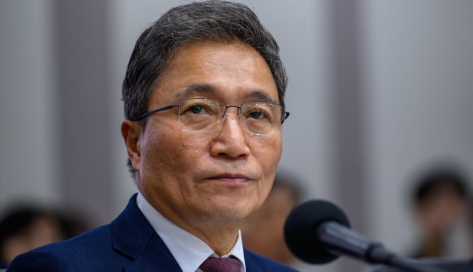 이학재 사장, 대통령 질책에 "외화 반출 검색은 세관 업무… 당황해 대답 못해"