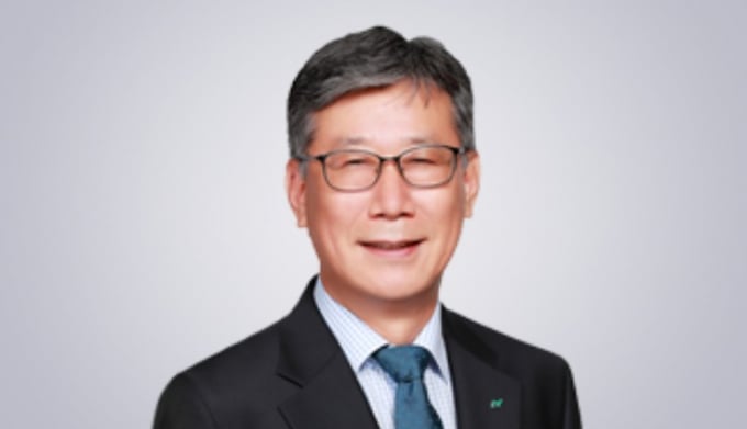 '정보유출' 신한카드, 통신사 대출사기 잡은 박영규 전 금감원 국장 영입