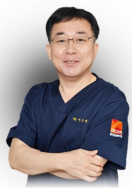 [이근직의 성형칼럼]하베스트젯 가슴성형으로 당당하고 아름다운 S라인 만들기