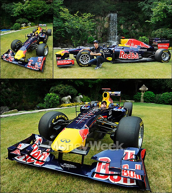 [MW사진] 레드불 F1 머신 'RB7'과 F1 드라이버 안토니오 펠릭스 다 코스타