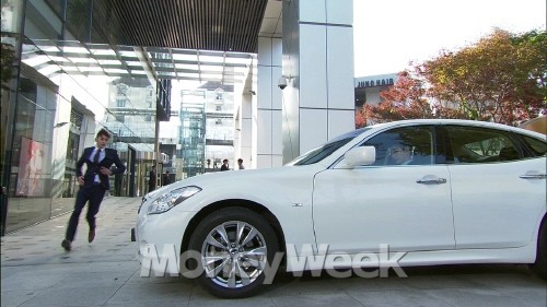 박시후가 타던 차, 알고보니 '인피니티 M30d'