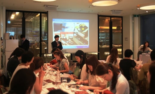 가루다인도네시아항공은 지난 22 서울 종로구 르메이에르빌딩 5층 더부페에서 ‘2013 하반기 요금 설명회’를 진행했다.