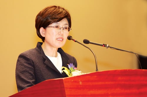 '철의 여인' 최연혜, '신뢰의 철길' 달릴까