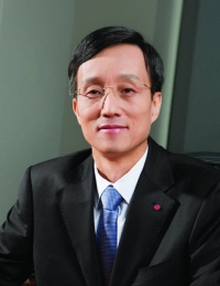   LG 