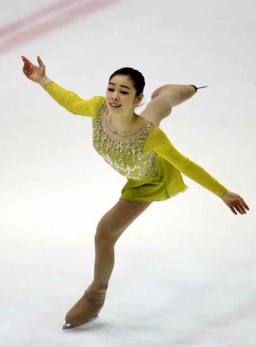 [소치2014]‘쇼트 1위’ 김연아, “아, 짜다” 혼잣말 화제