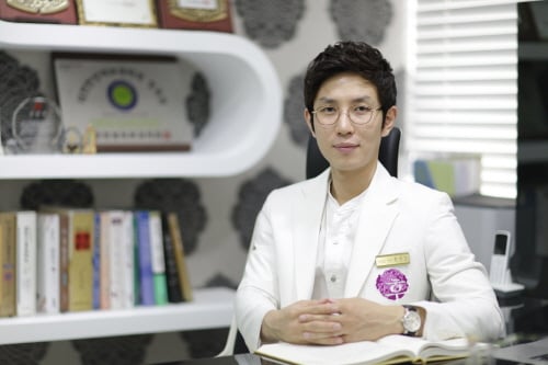 무더위와 함께 왔다… '화농성 여드름' 한방치료 활발