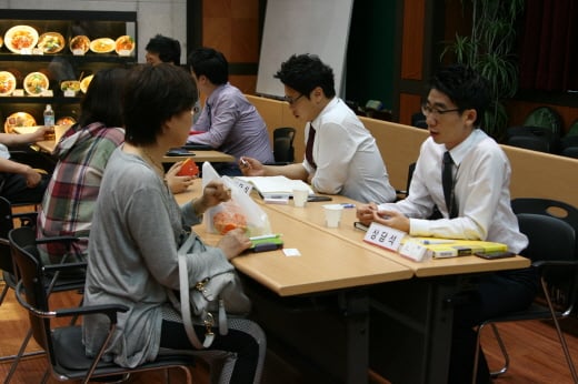 ▲ 김가네 사업설명회 개별상담 모습 (제공=김가네)