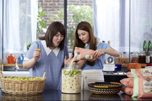 수지·이국주, 매실청 만들며 매력발산