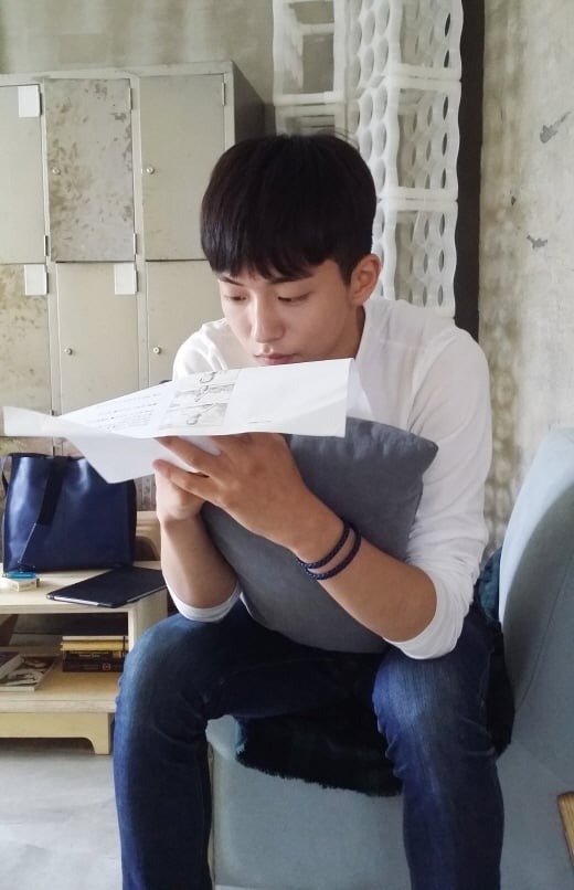 남주혁, '스타 등용문' 포카리스웨트 CF 촬영 비하인드컷 공개