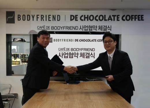디초콜릿커피, 힐링카페로 변신시도해..