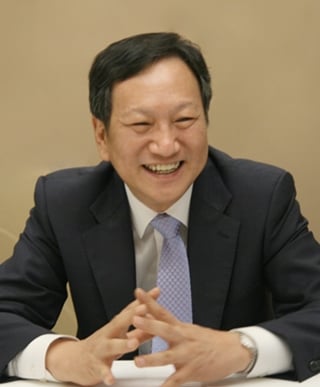 이정진 신화콘텍 대표