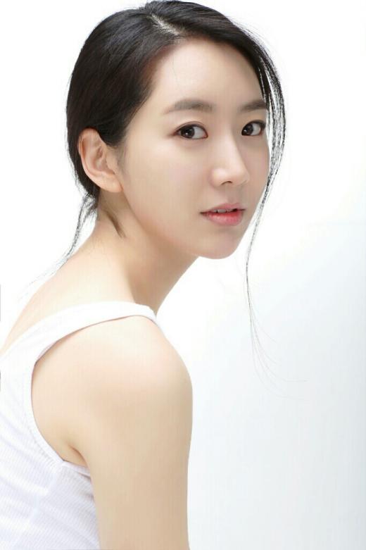 홍가연, 영화 '상사화' 여주인공 캐스팅…부산 사투리 여고생 변신