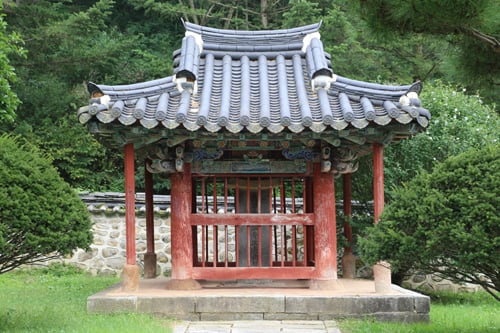 논개생향비