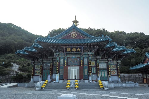 법륜사 대웅전