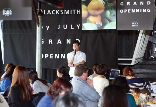 ‘블랙스미스 by JULY’, 팜투테이블 컨셉으로 외식업계 재 도전장