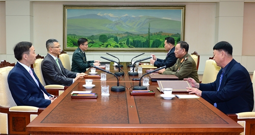 15일 판문점에서 열린 남북 군사당국자 접촉 /사진=뉴스1