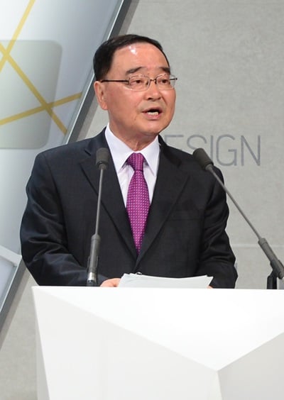 정홍원 국무총리는 공무원연금 개혁 방안 관련 관계부처회의를 열고 공무원들의 집단행동에 대한 대응책을 모색할 전망이다. /사진=뉴스1