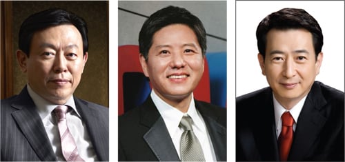 왼쪽부터 신동빈 롯데그룹 회장, 담철곤 오리온 회장, 김호연 빙그레 전 회장