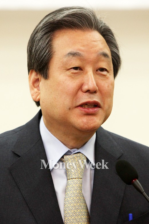 [MW사진] 소비자정책토론회, 축사하는 김무성 대표